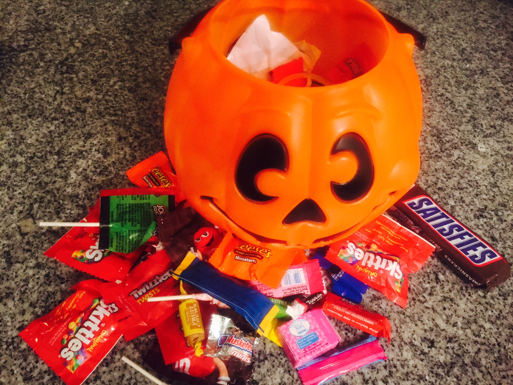 CASH FOR CANDY Reveal Dental Takes a Stand Against Sweets this